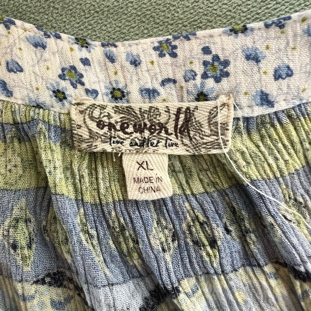 One World Sheer Blouse (size: x-large) - Picture 3 of 4